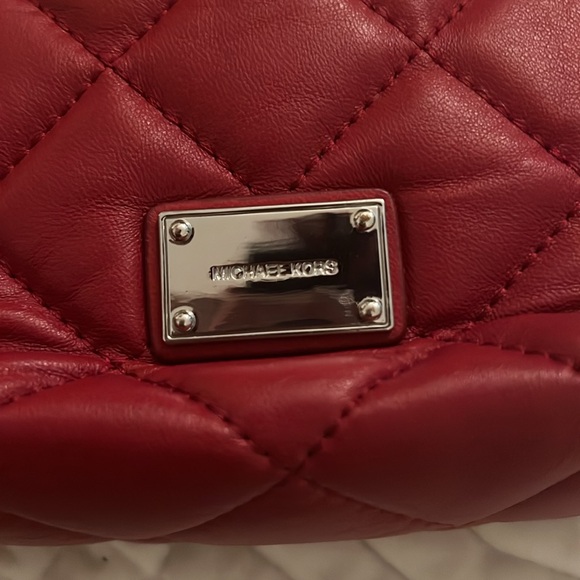 ORIGINAL Michael Kors Pouchette Wallet
Purses & Pouches red used once . - Picture 6 of 12